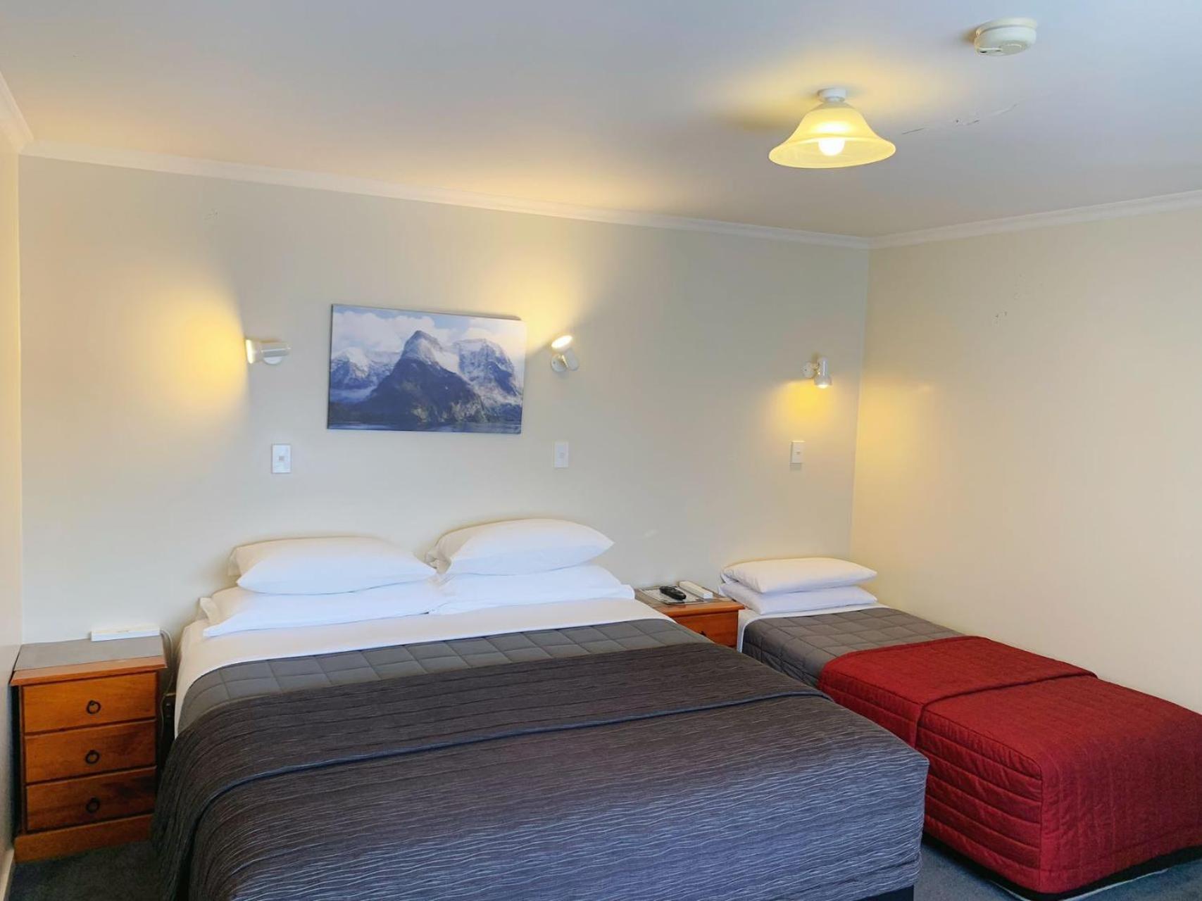 Amber Court Motel Te Anau Εξωτερικό φωτογραφία