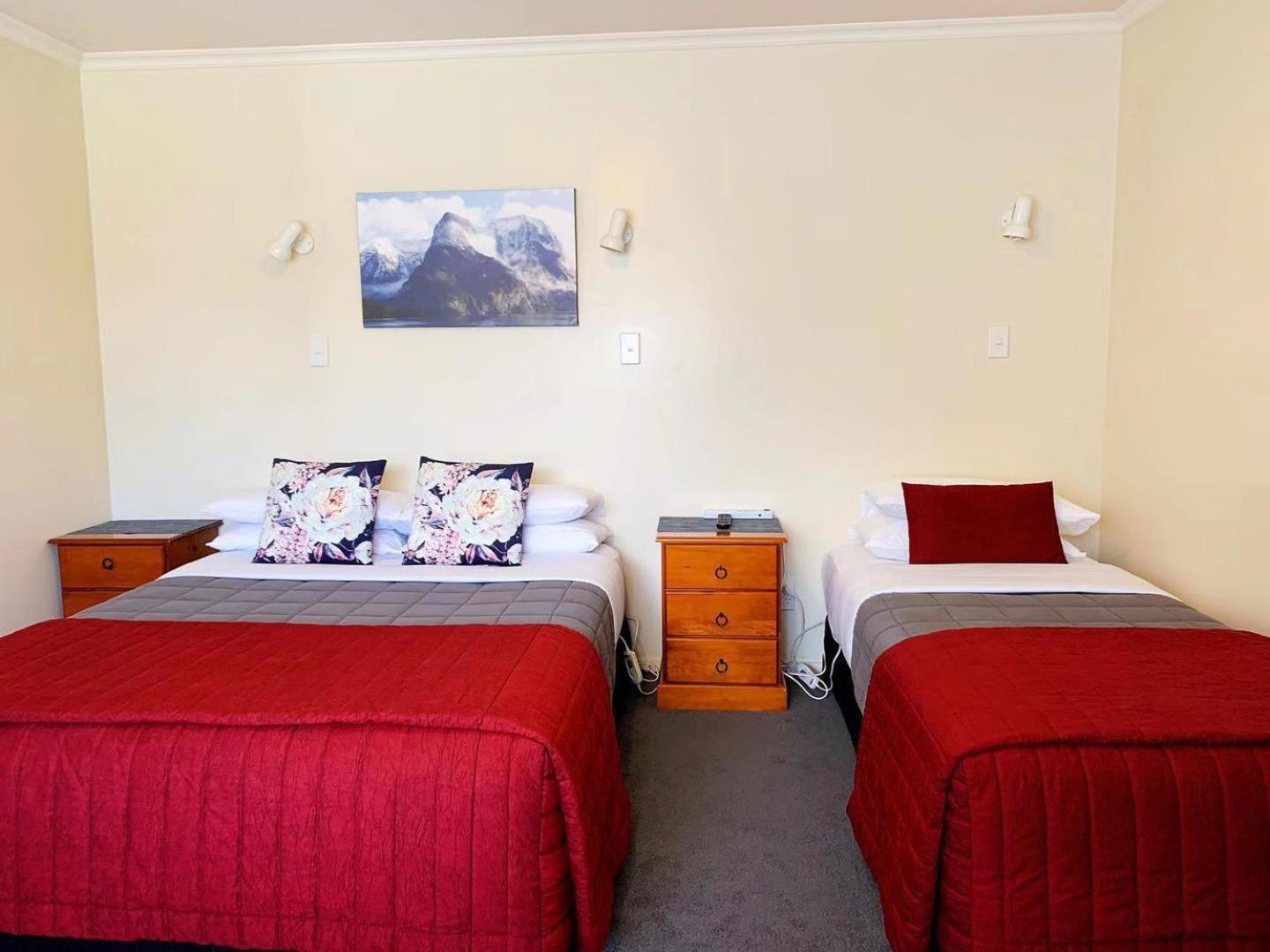 Amber Court Motel Te Anau Εξωτερικό φωτογραφία