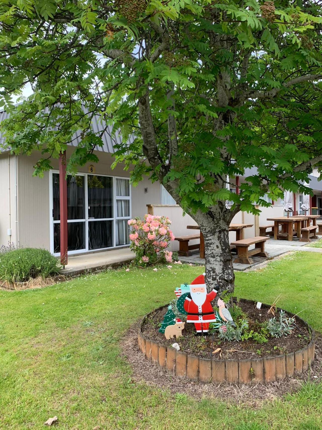 Amber Court Motel Te Anau Εξωτερικό φωτογραφία