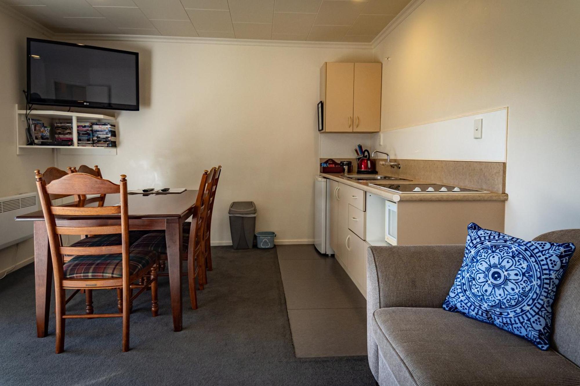 Amber Court Motel Te Anau Εξωτερικό φωτογραφία