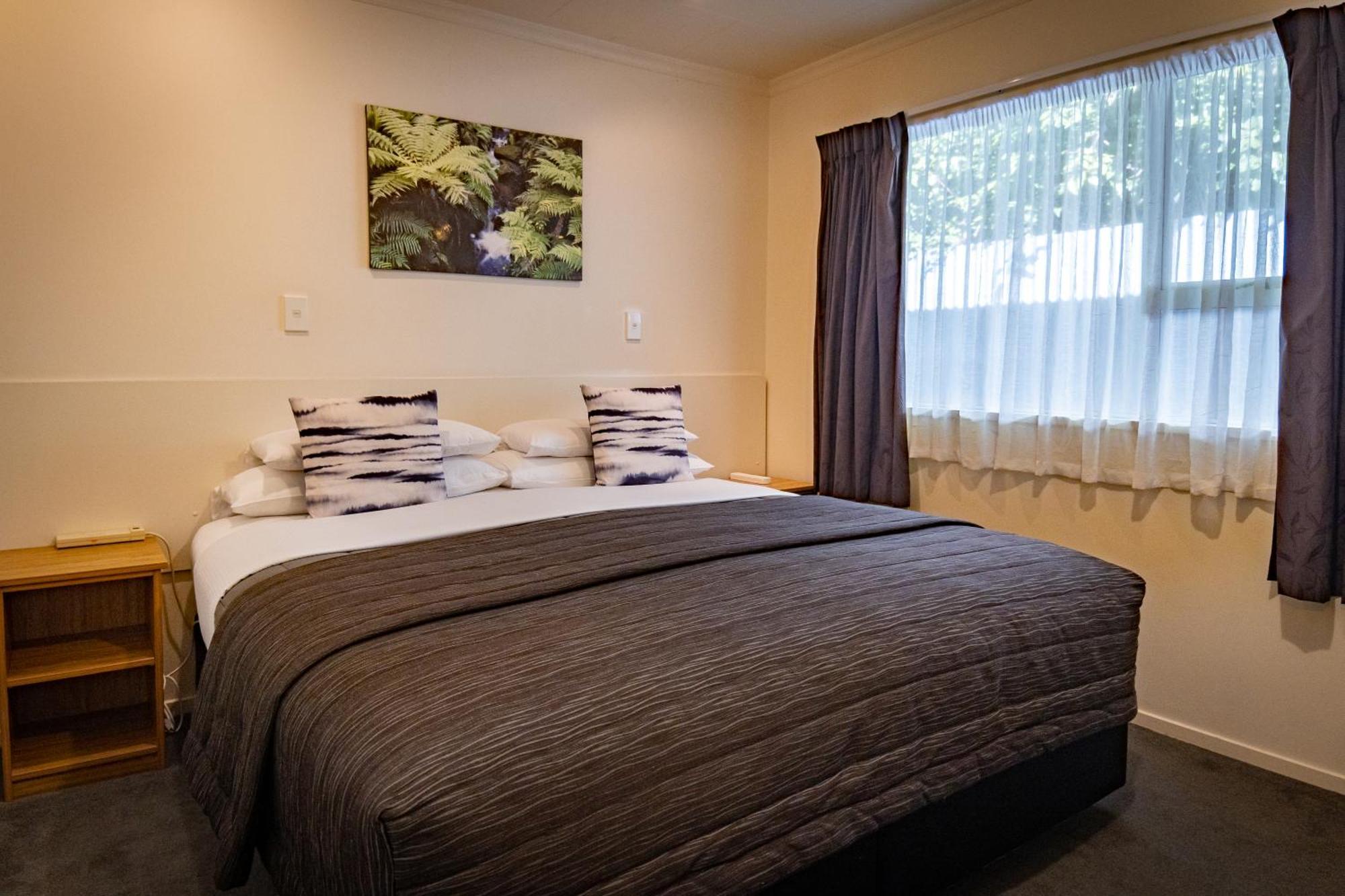 Amber Court Motel Te Anau Εξωτερικό φωτογραφία