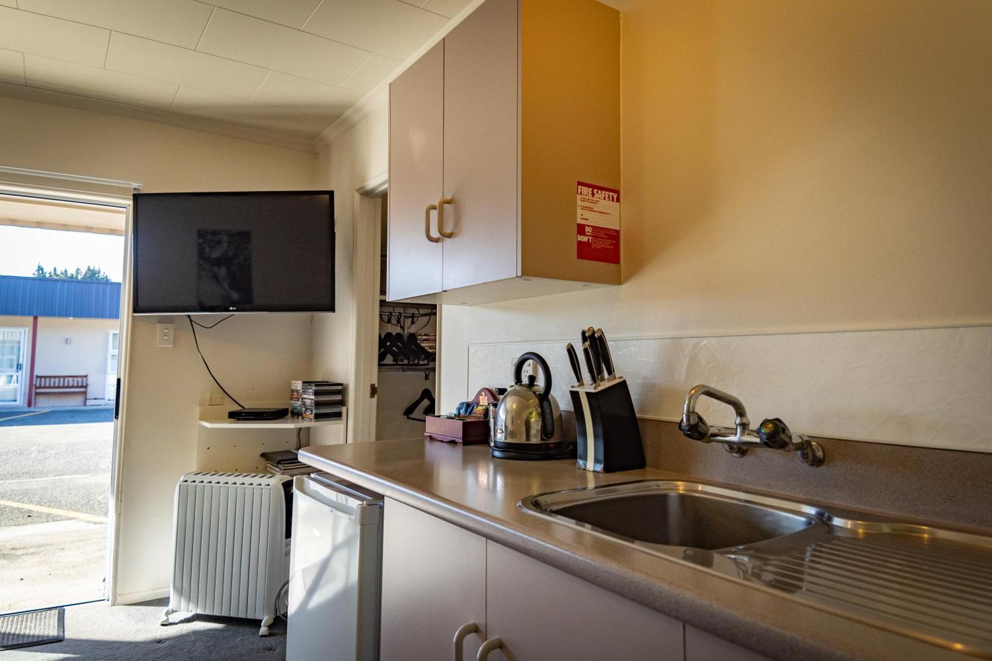 Amber Court Motel Te Anau Εξωτερικό φωτογραφία
