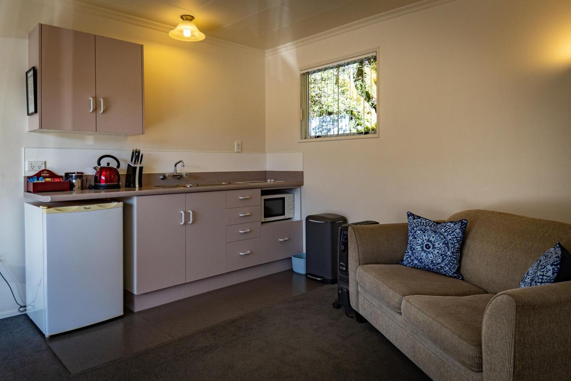 Amber Court Motel Te Anau Εξωτερικό φωτογραφία