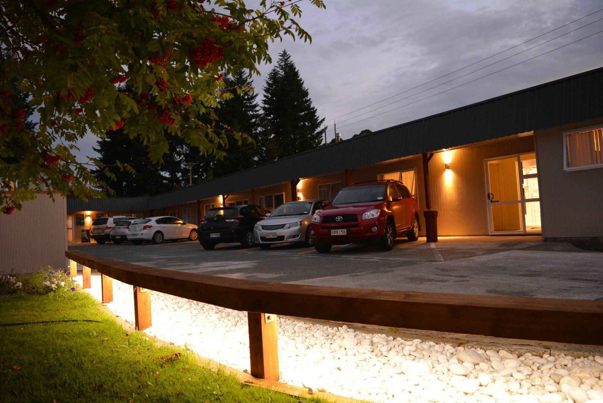 Amber Court Motel Te Anau Εξωτερικό φωτογραφία